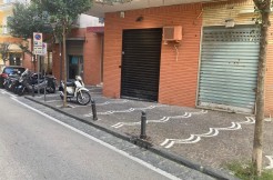 Fittasi Locale Commerciale Viale II Melina Portici Na